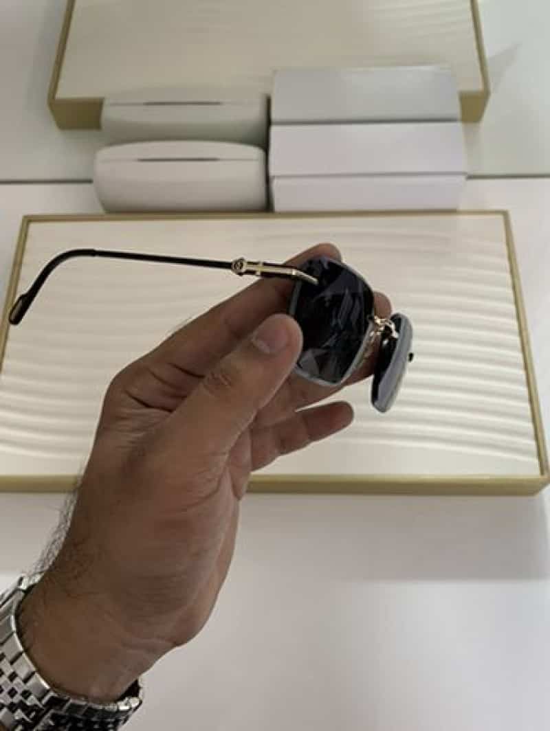 Cartier_501_gold_black