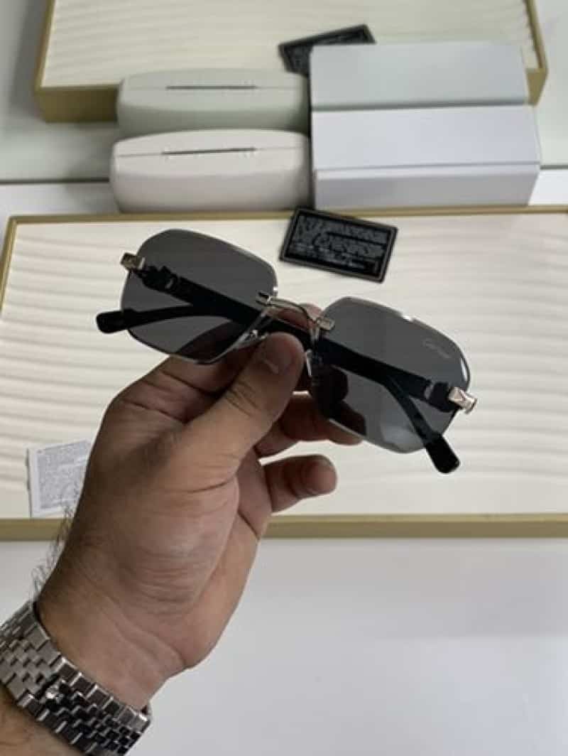 8818 silver black