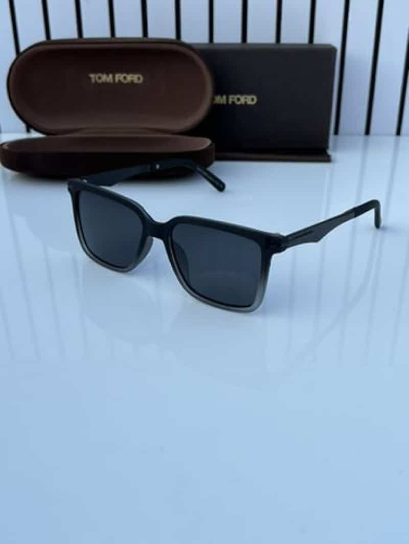 tomford 555 black white