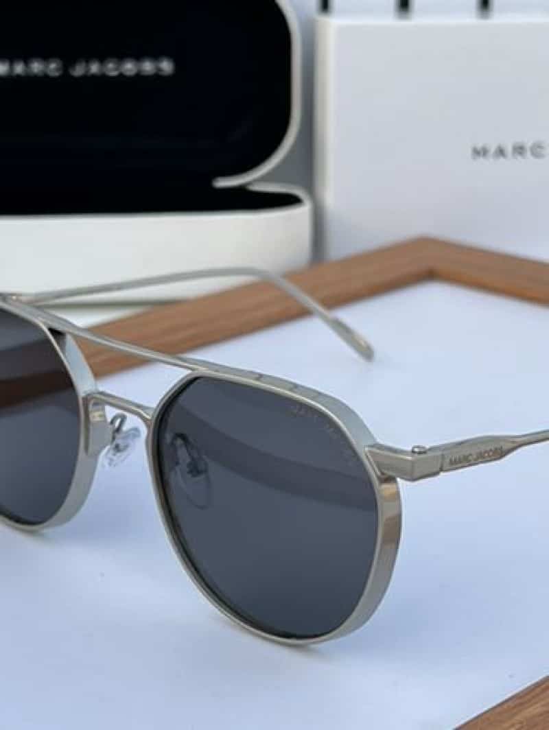 marc jacobs metal silver black