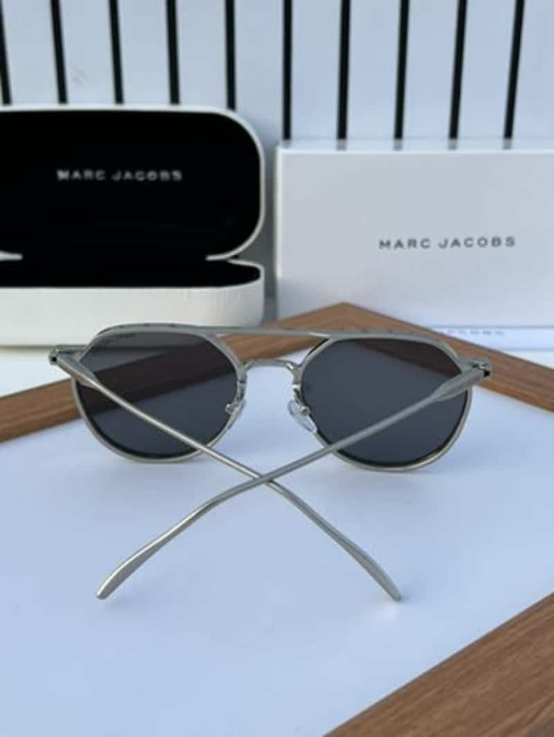 marc jacobs metal silver black