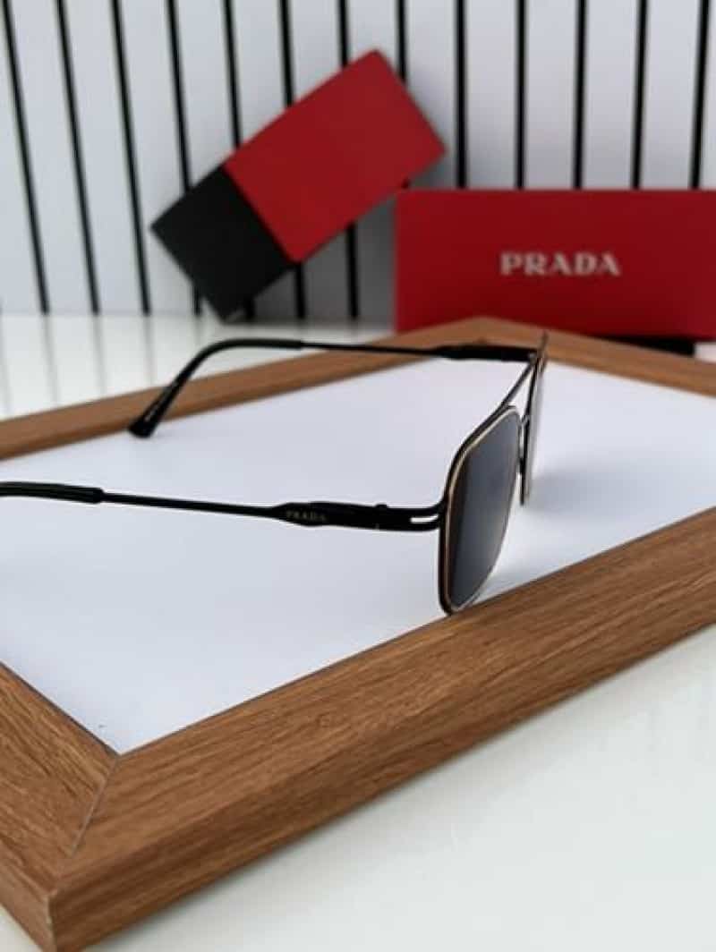 Prada_87 black gold