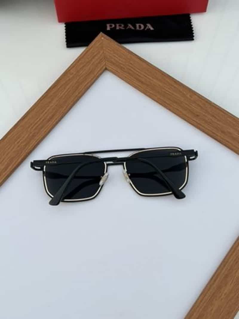 Prada_87 black gold