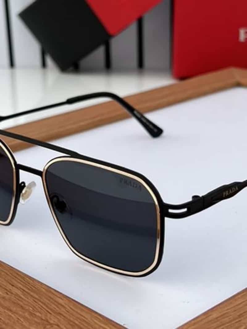Prada_87 black gold
