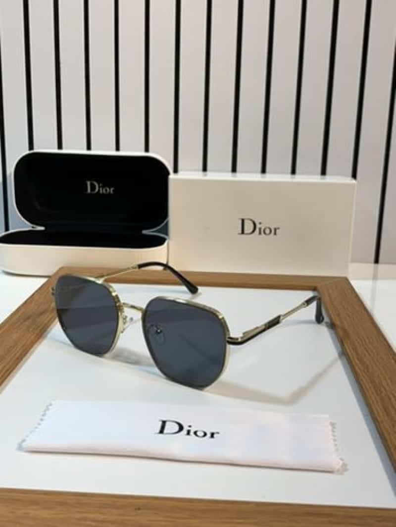 Dior_2028 gold black