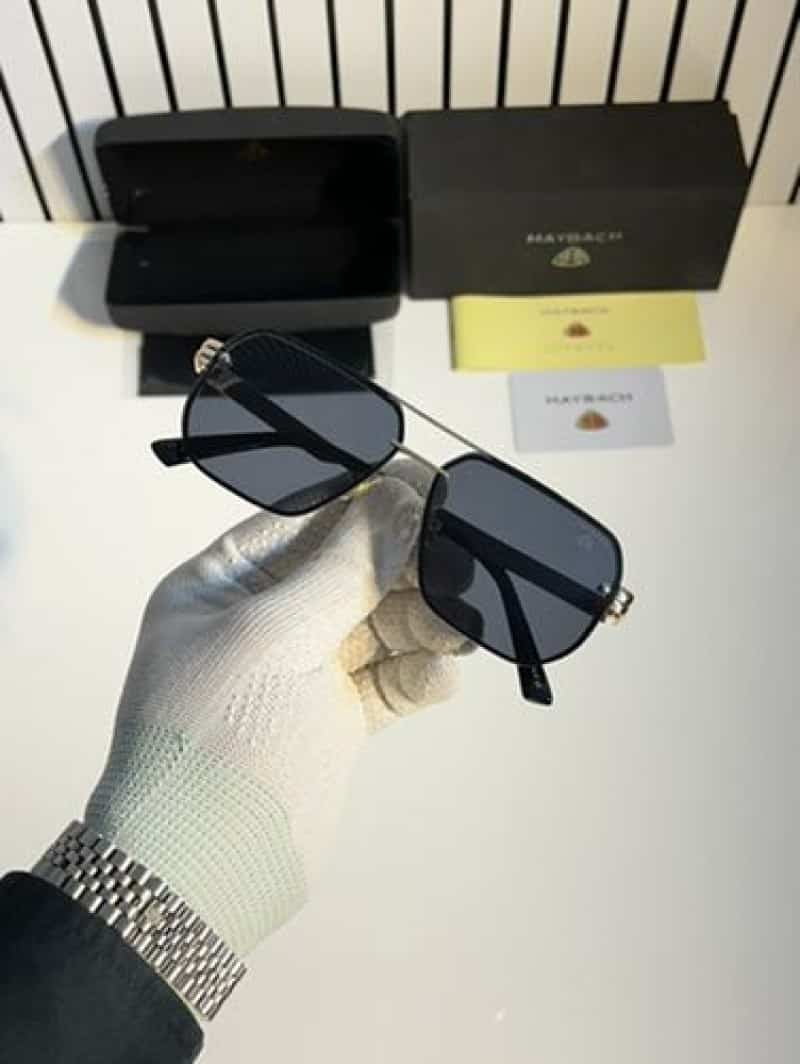 Maybach 119 gold black