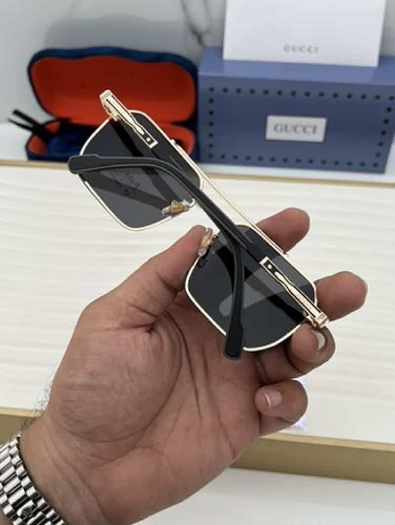 Gucci_10432_gold_black
