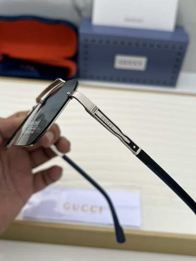 Gucci_10432_silver_blue