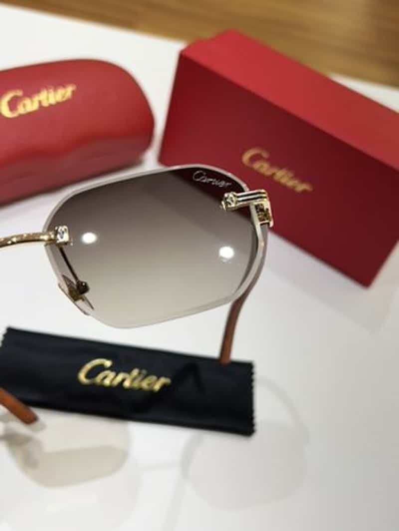 Cartier_220804_gold_brown