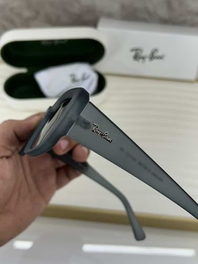 rayban 4395 grey
