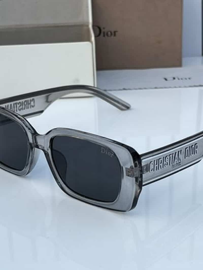 Dior_branding grey