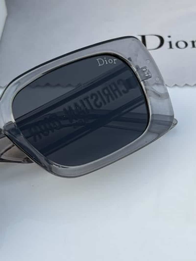 Dior_branding grey