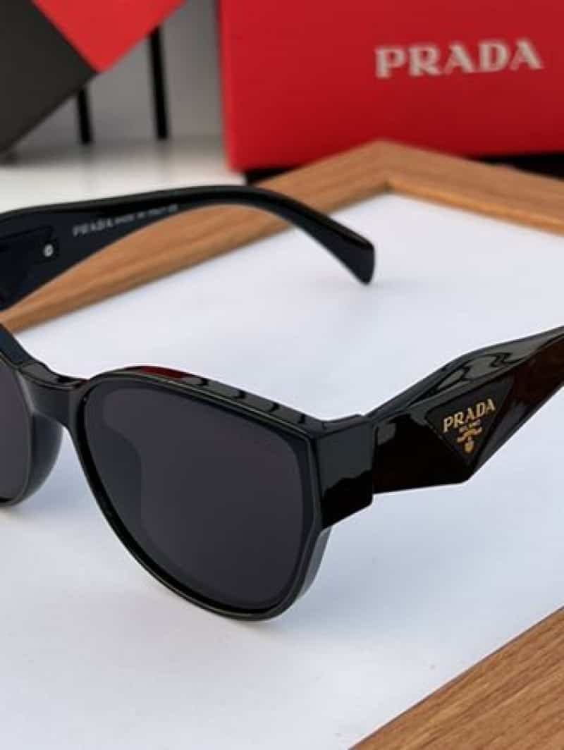 prada 2208 black