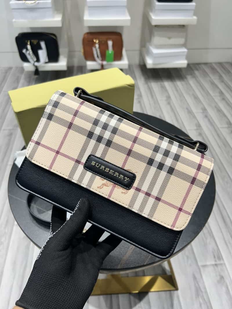 BURBERRY_Monogram_SLING_BAG_With_Box_882