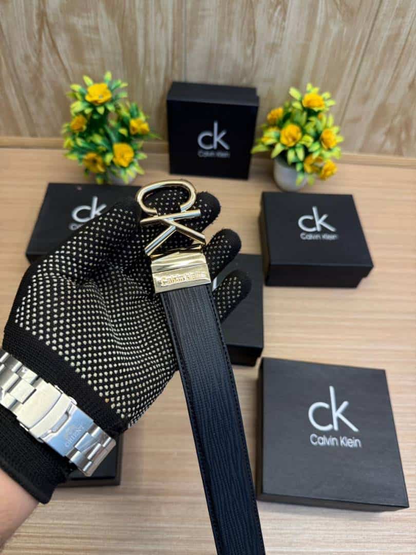 Calvin_Klein_CK_102