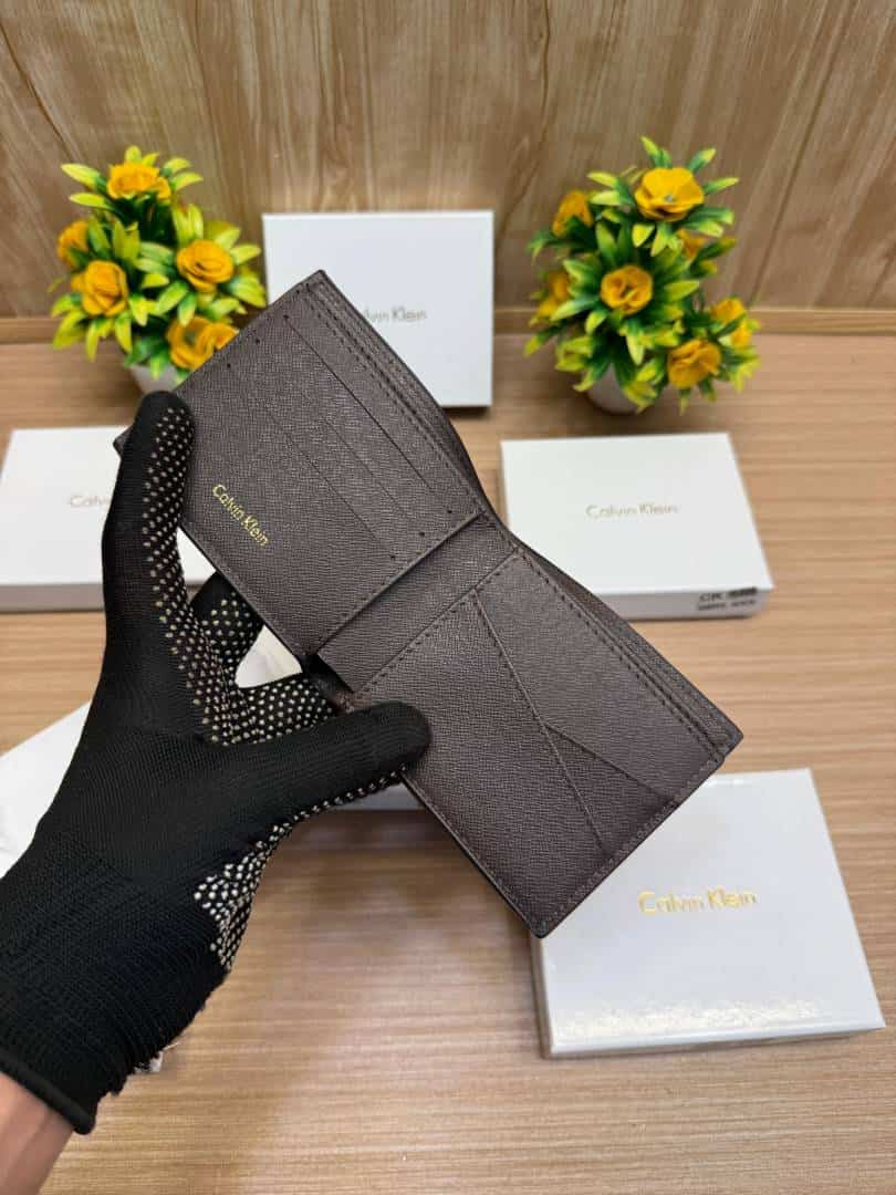 Calvin_Klein_WALLET_V846