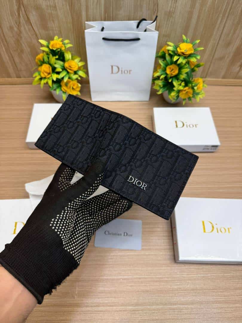DIOR_WALLET_V835