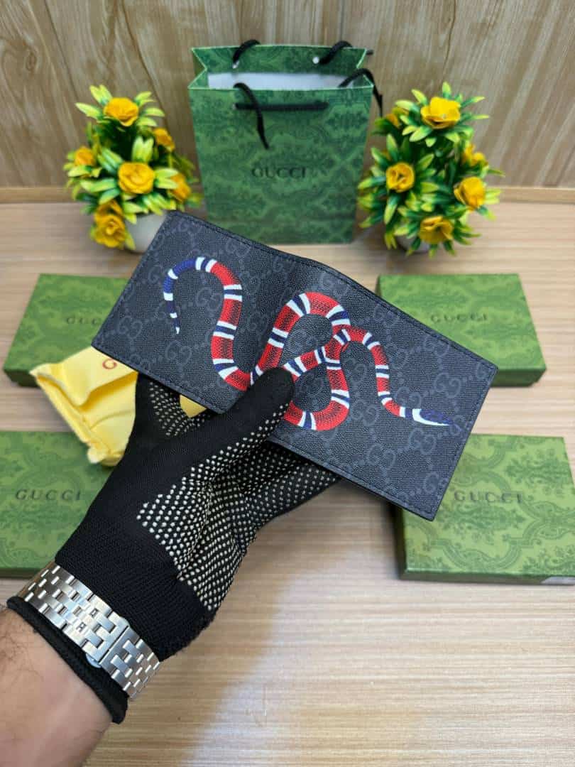 GUCCI_WALLET_V833
