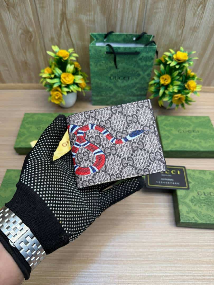 GUCCI_WALLET_V832