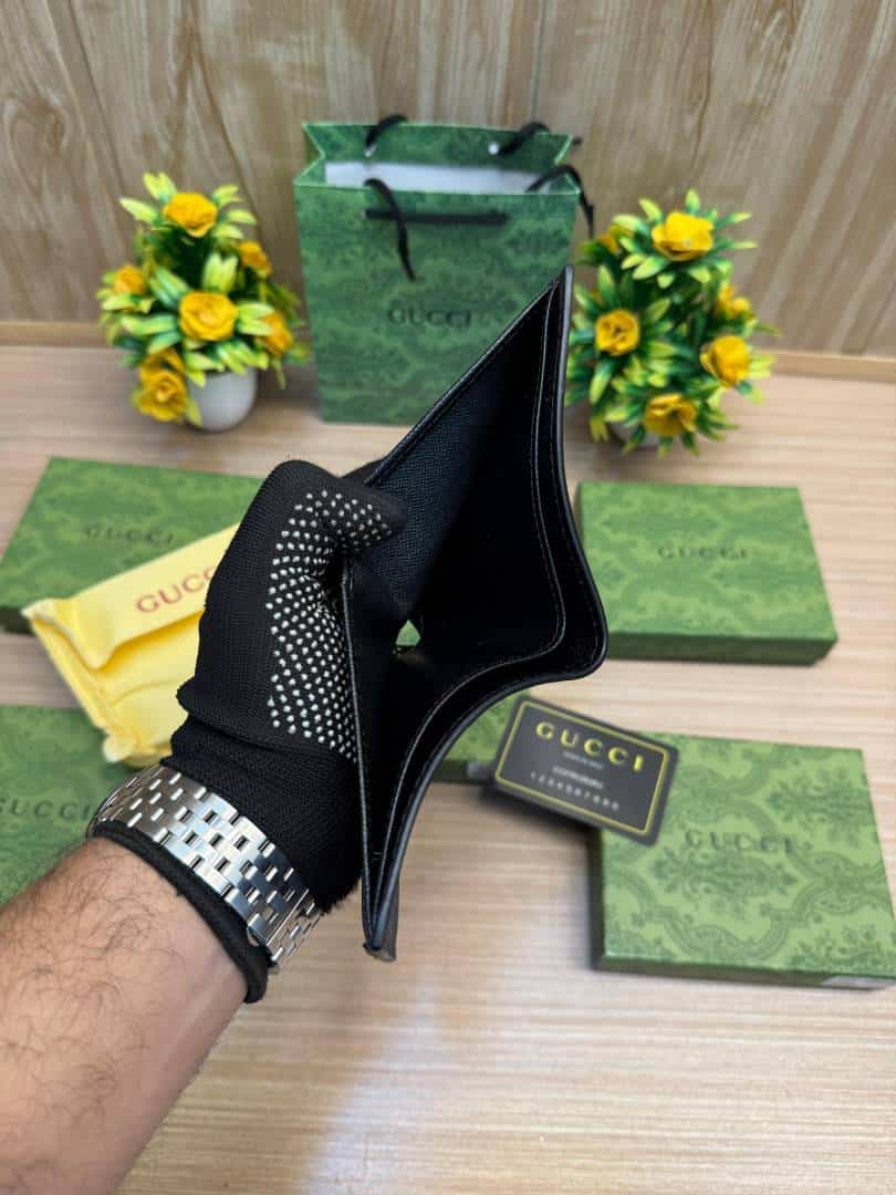 GUCCI_WALLET_V833