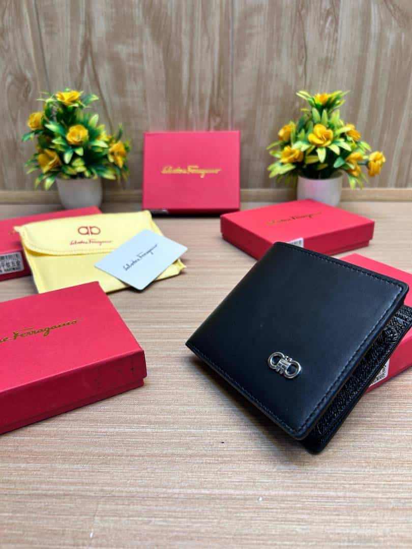 Salvatore_Ferragamo_WALLET_V808