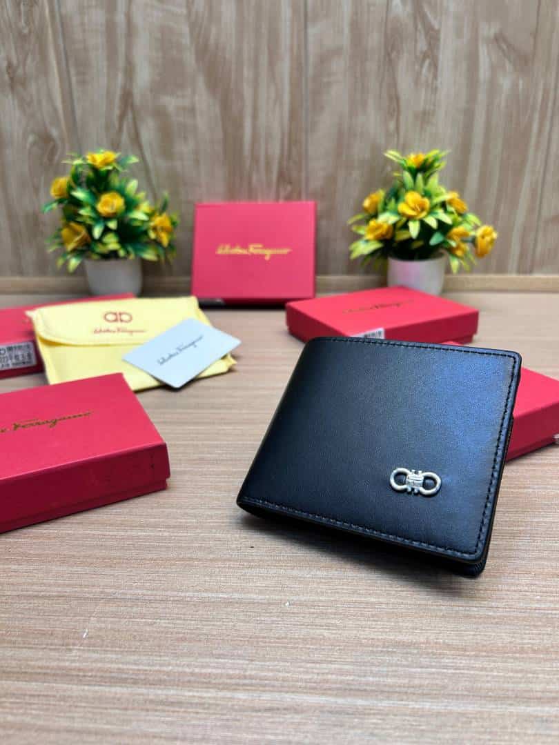 Salvatore_Ferragamo_WALLET_V808