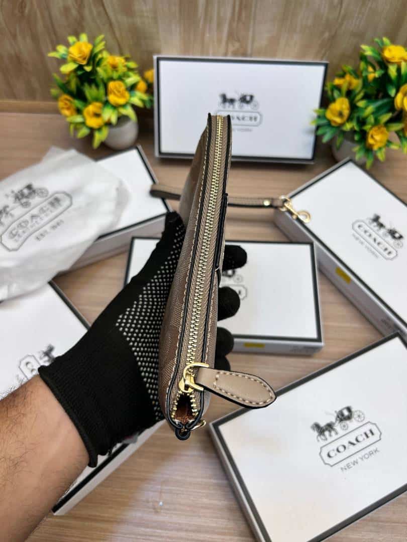COACH_LONG_WALLET_V790
