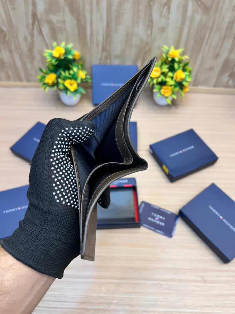Tommy_Hilfiger_Wallet_V767