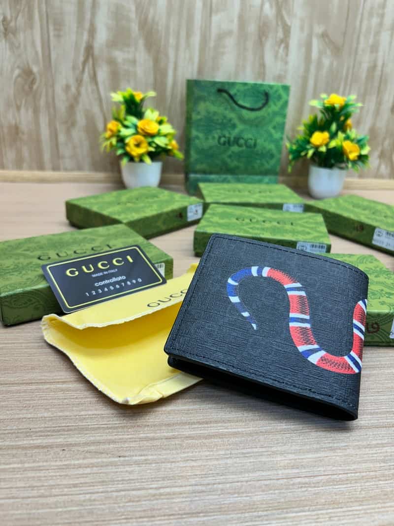 GUCCI_WALLET_V755