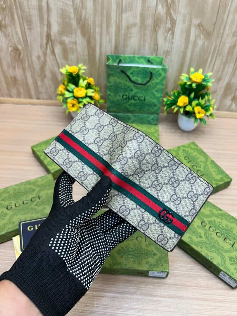 GUCCI_WALLET_V730