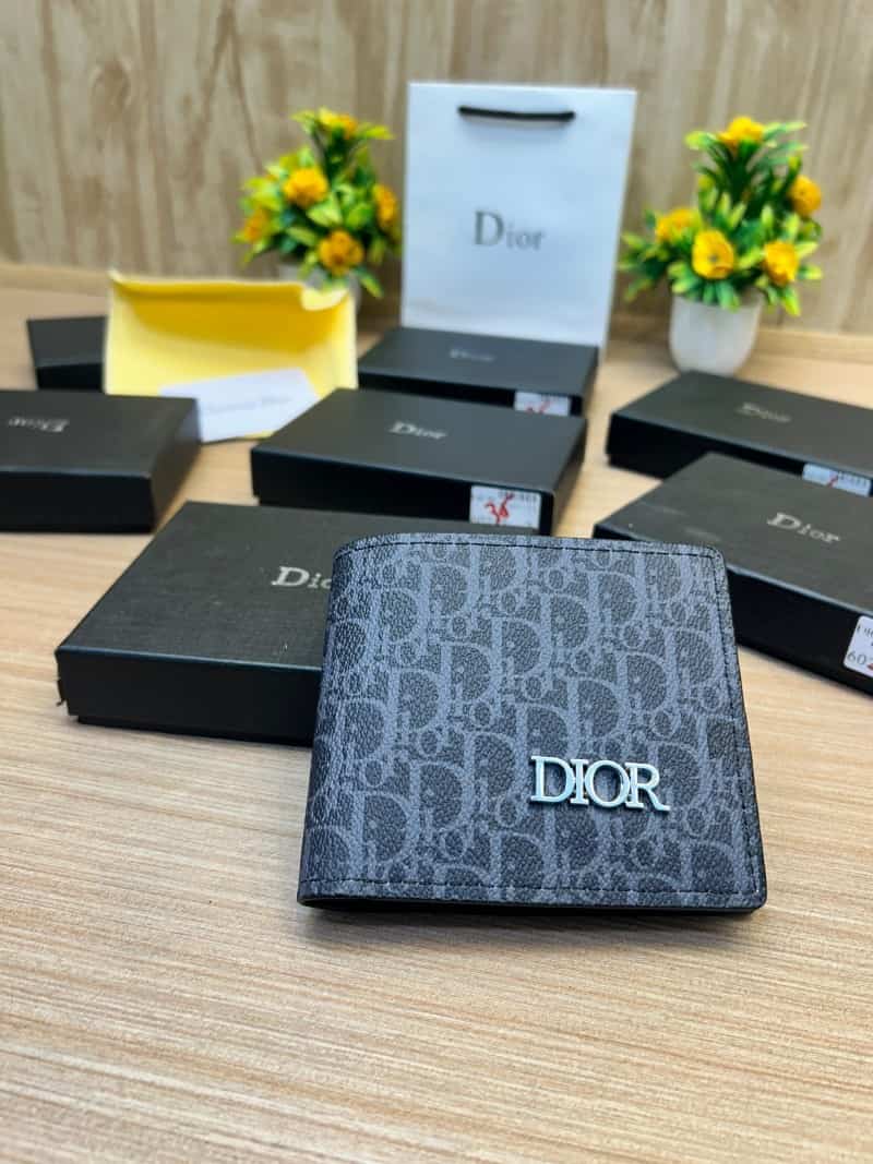 DIOR_WALLET_V718