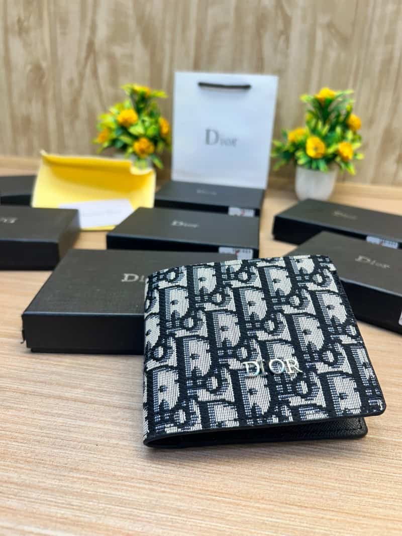 DIOR_WALLET_V717