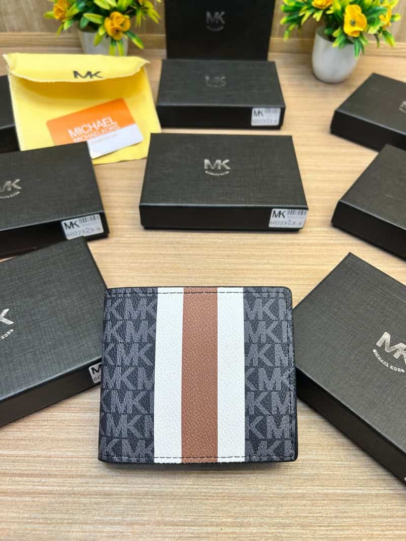 MICHAEL_KORS_Wallet_701