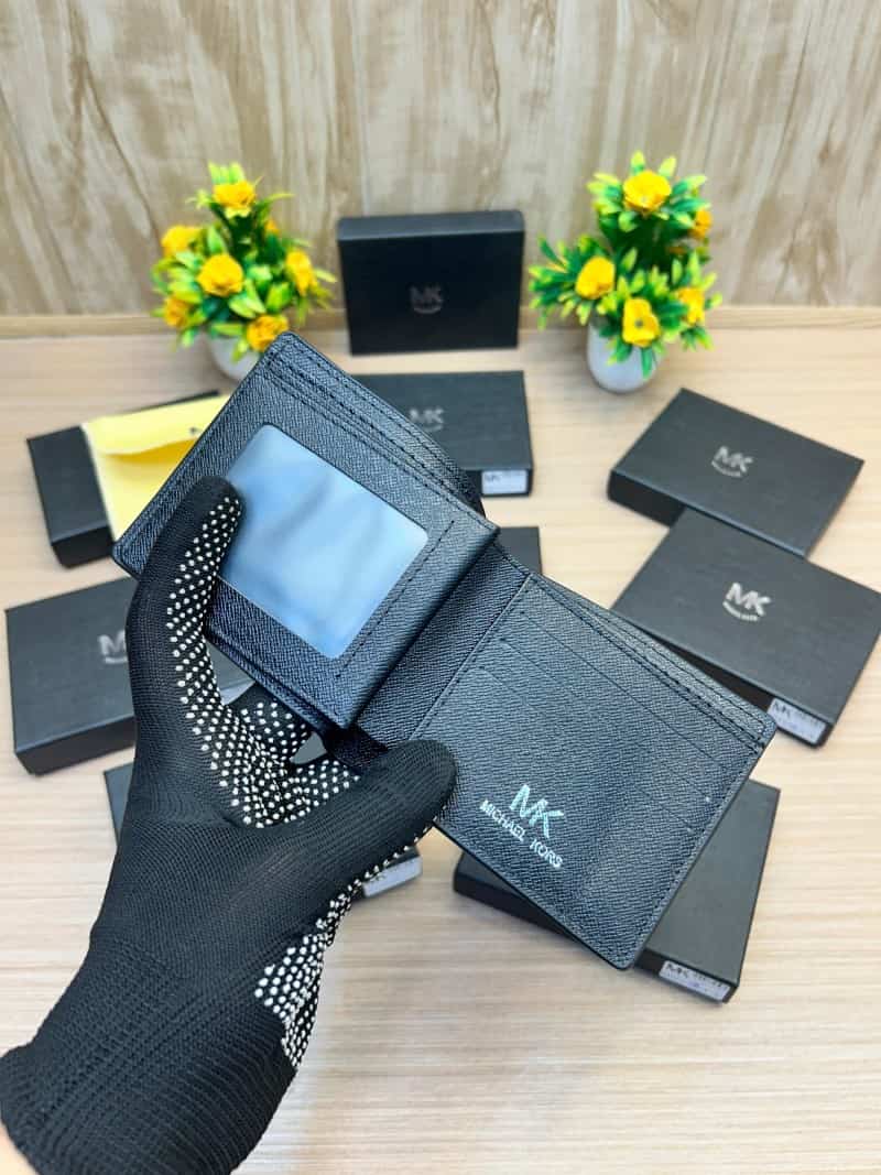 MICHAEL_KORS_Wallet_702