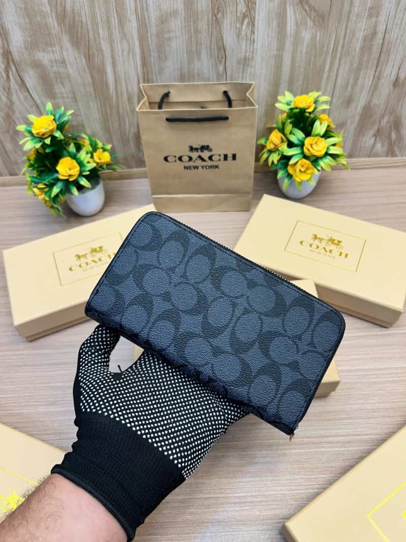COACH_LONG_WALLET_V682