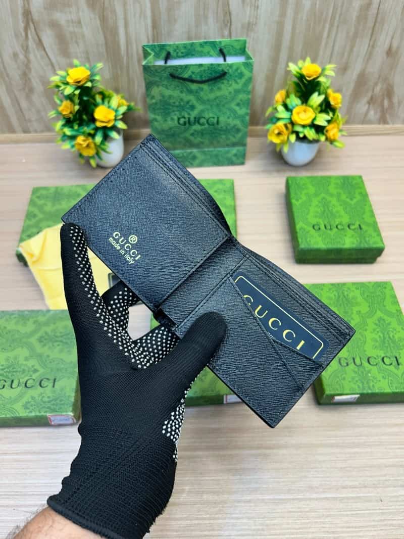 GUCCI_WALLET_V676