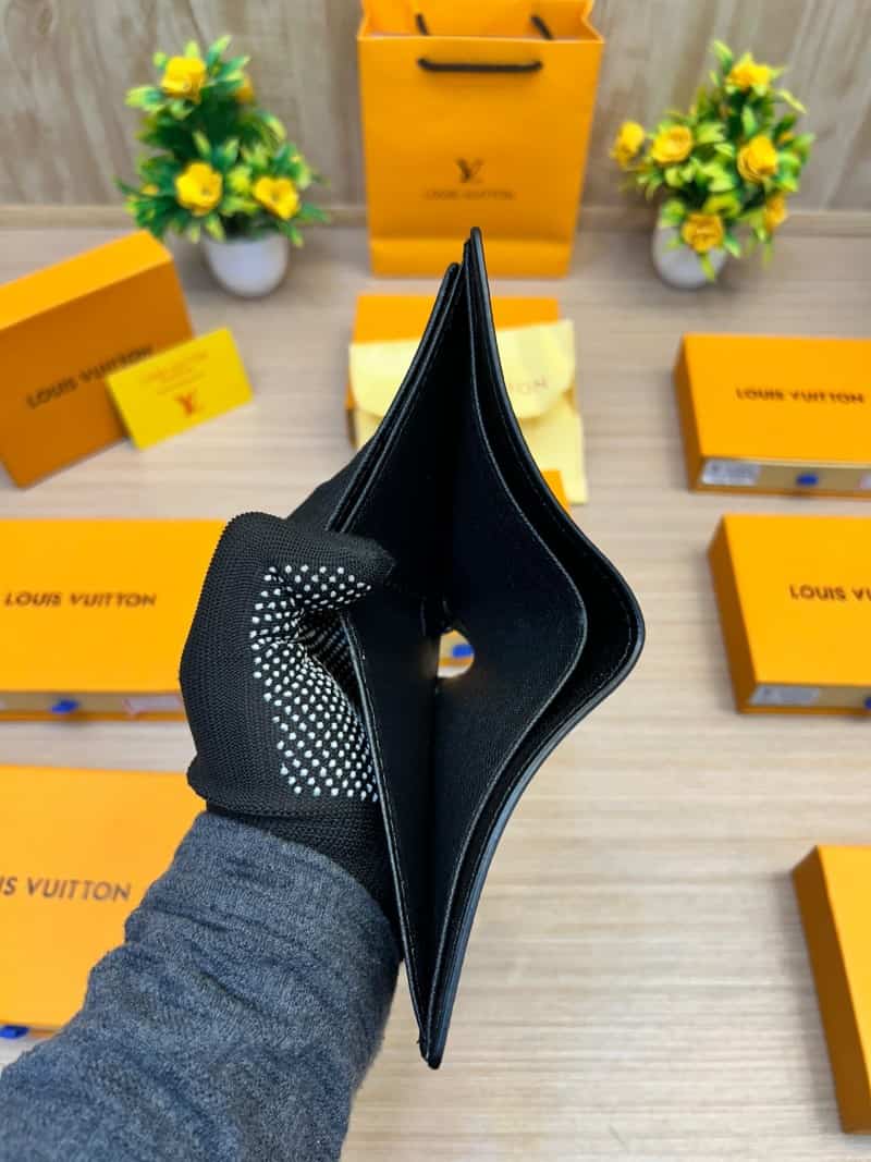 LOUIS_VUITTON_WALLET_V672