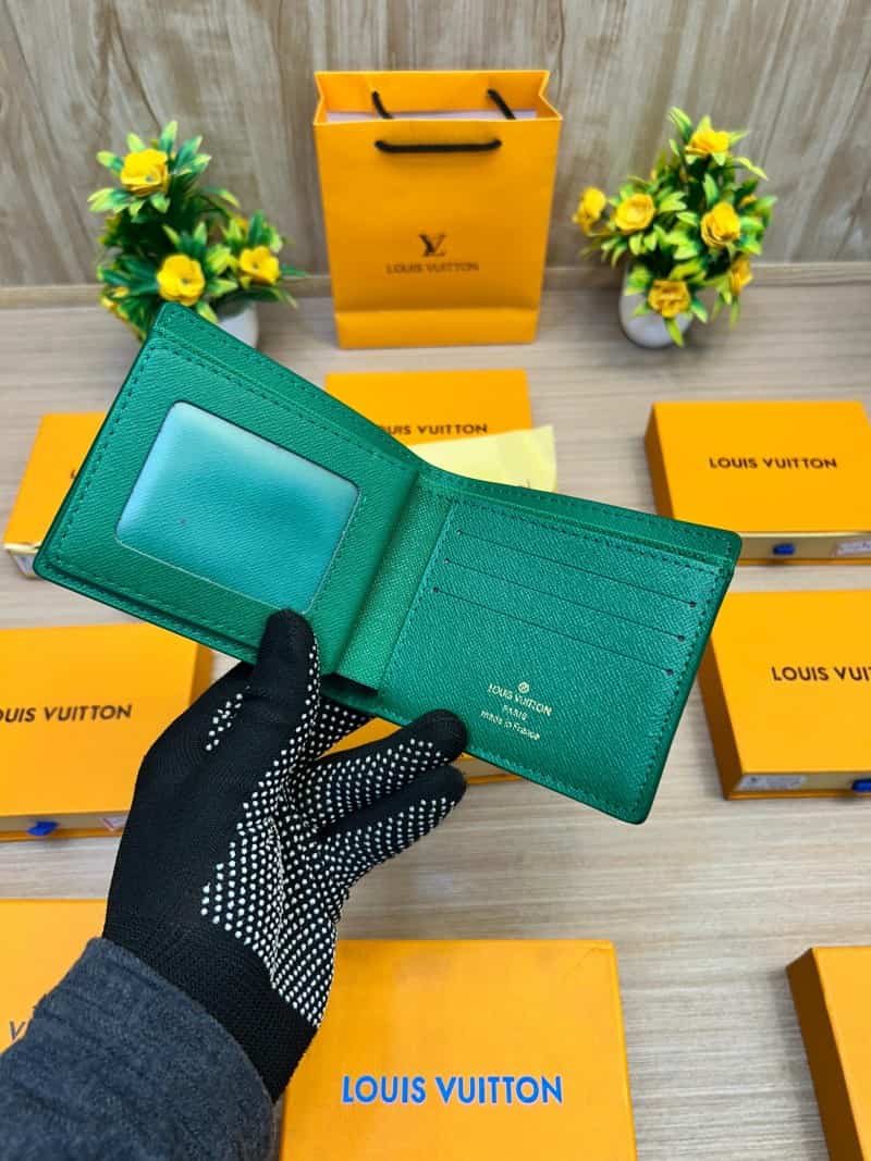 LOUIS_VUITTON_WALLET_V670