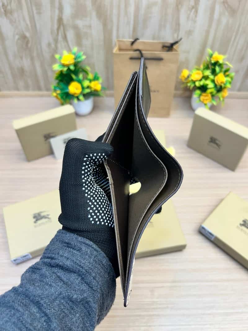 BURBERRY_WALLET_V668