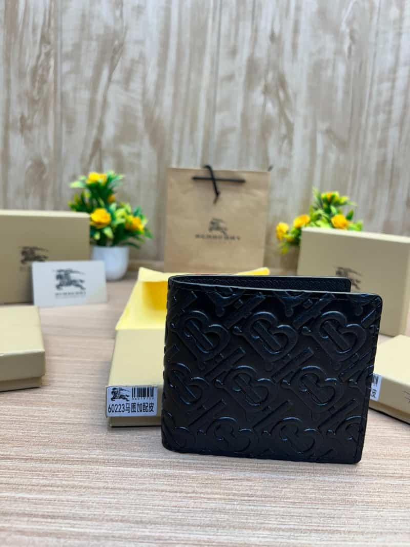 BURBERRY_WALLET_V667