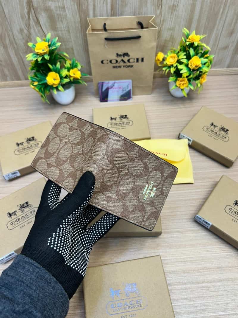 COACH_WALLET_V663