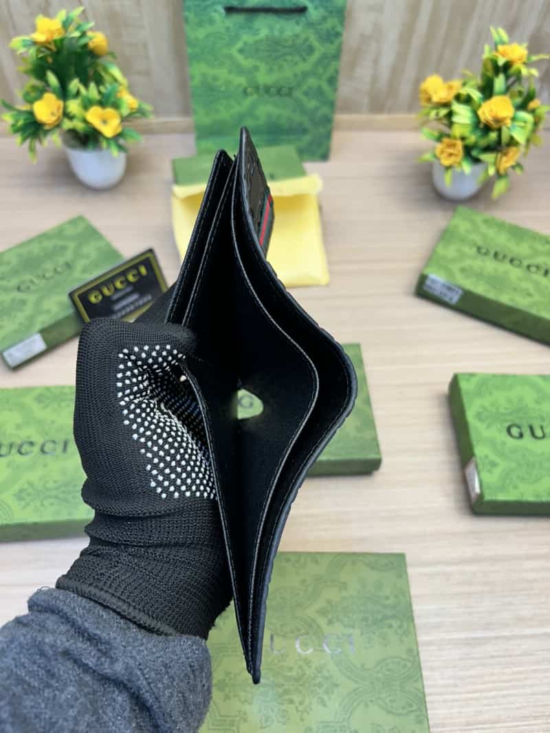 GUCCI_WALLET_V662
