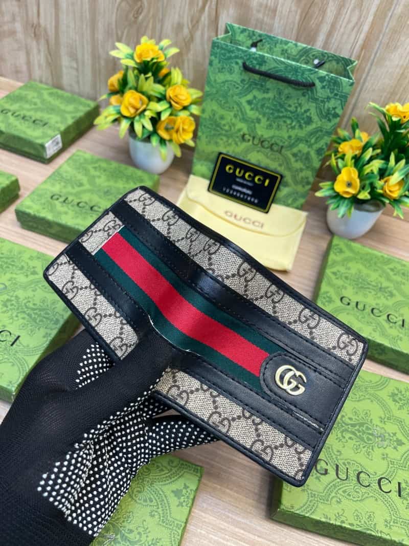 GUCCI_WALLET_V641