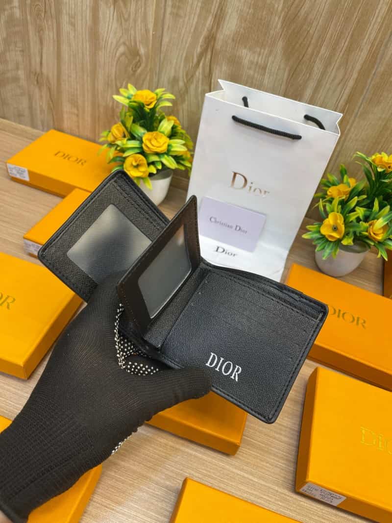 DIOR_WALLET_V638