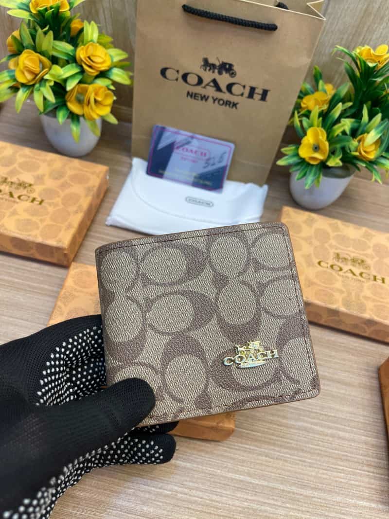 COACH_WALLET_V636