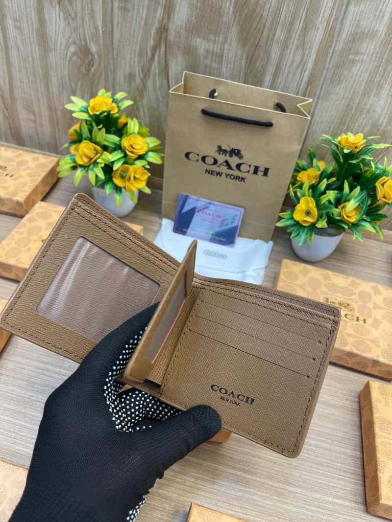 COACH_WALLET_V636