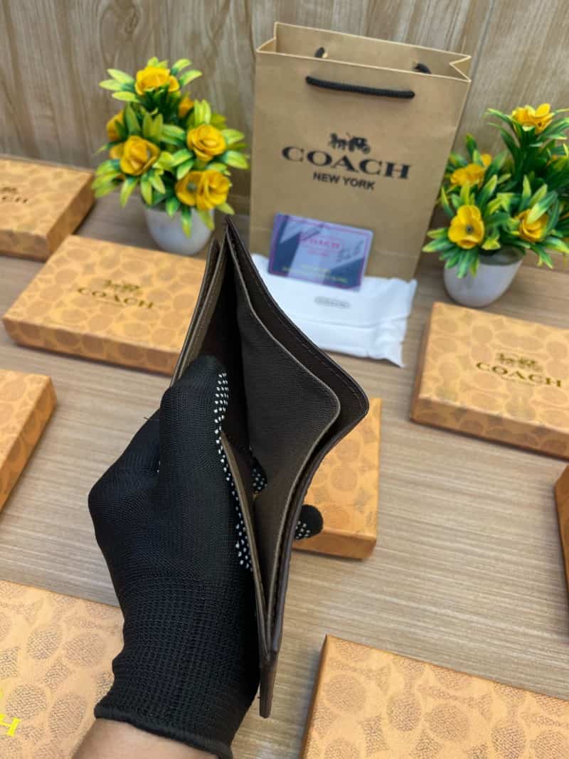 COACH_WALLET_V633