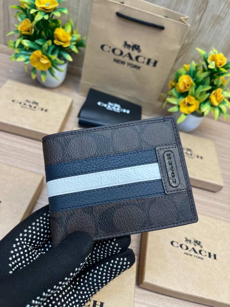COACH_WALLET_V630