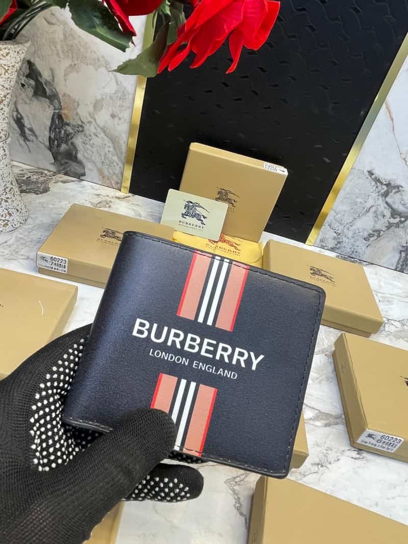 BURBERR_Y WALLET V623