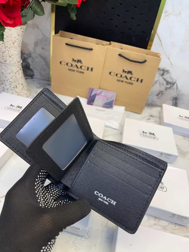 COACH_WALLET_V618